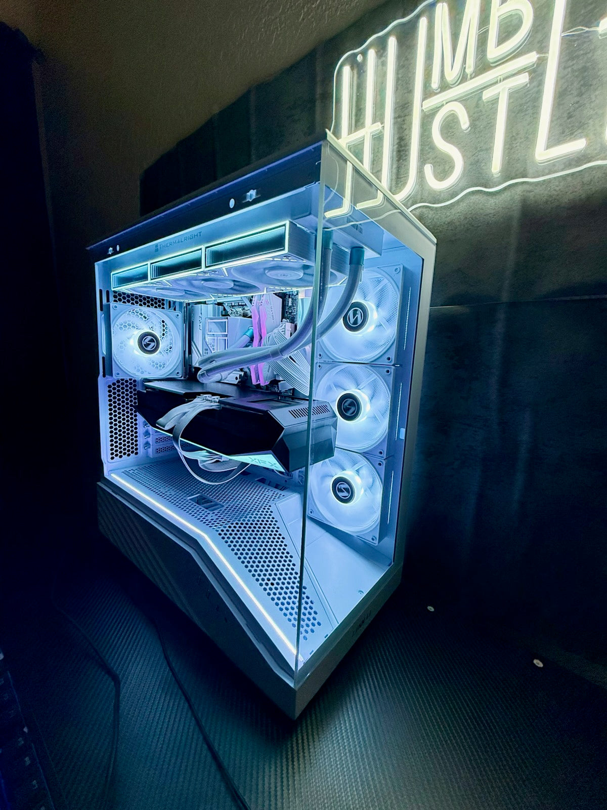 Gaming PC with Ryzen 7 9700x and 9070XT